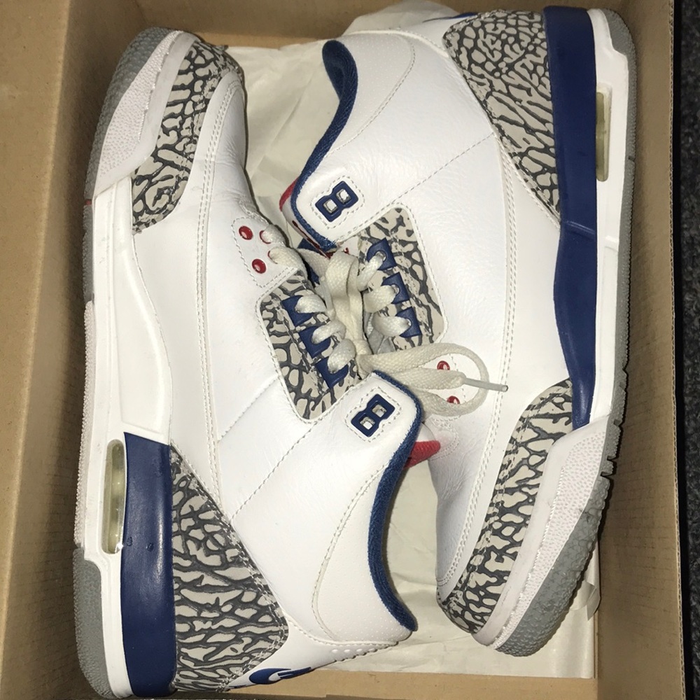 Jordan size 7Y